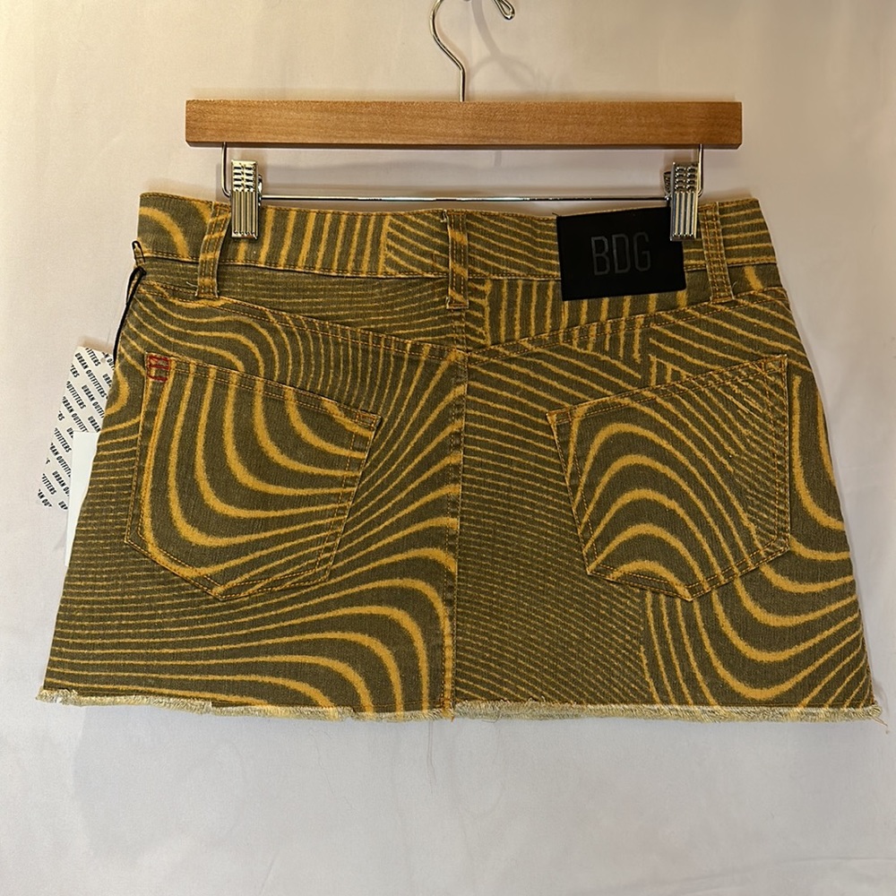 BDG urban outfitters swirl Jean skirt Large